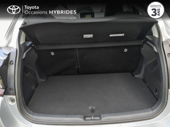 Photo 10 du bon plan TOYOTA Yaris 116h Dynamic Business 5p + Programme Beyond Zero Academy MY22 occasion à 21990 €