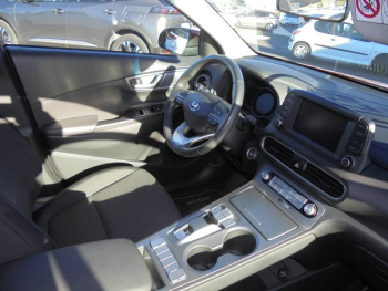 Photo 6 du bon plan HYUNDAI Kona Electric 136ch Intuitive Euro6d-T EVAP 2cv occasion à 13890 €
