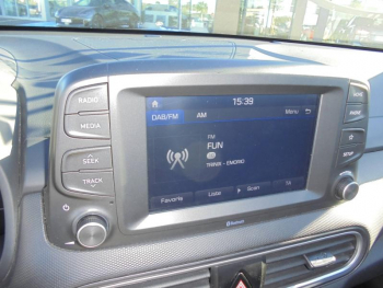 Photo 16 du bon plan HYUNDAI Kona Electric 136ch Intuitive Euro6d-T EVAP 2cv occasion à 13890 €
