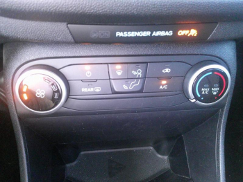 Photo 9 du bon plan FORD Fiesta 1.0 Flexifuel 95ch Cool & Connect 5p occasion à 16901 €