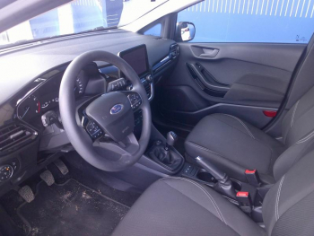 Photo 13 du bon plan FORD Fiesta 1.0 Flexifuel 95ch Cool & Connect 5p occasion à 16901 €