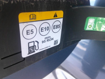 Photo 17 du bon plan FORD Fiesta 1.0 Flexifuel 95ch Cool & Connect 5p occasion à 16901 €