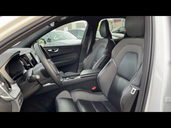 Photo 5 du bon plan VOLVO XC60 T6 AWD 253 + 87ch R-Design Geartronic occasion à 40900 €
