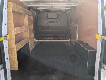 Photo 17 du bon plan FORD Transit Custom Fg VUL 300 L2H1 2.0 EcoBlue 130 S&S Trend Business BVA6 7cv occasion à 29400 €
