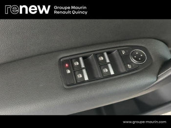 Photo 12 du bon plan RENAULT Captur 1.6 E-Tech hybride 145ch Techno Fast Track occasion à 23950 €