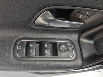 Photo 17 du bon plan MERCEDES-BENZ Classe A 180 d 116ch Business Line 7G-DCT occasion à 20900 €