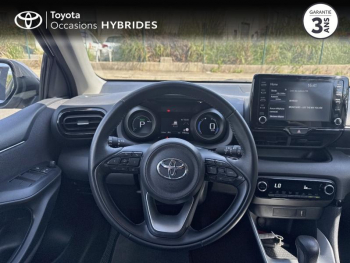 Photo 13 du bon plan TOYOTA Yaris 116h Design 5p MY22 occasion à 20990 €