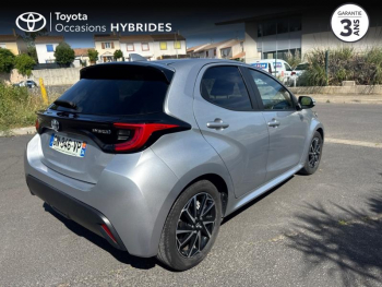 Photo 18 du bon plan TOYOTA Yaris 116h Design 5p MY22 occasion à 20990 €