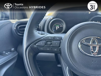 Photo 21 du bon plan TOYOTA Yaris 116h Design 5p MY22 occasion à 20990 €