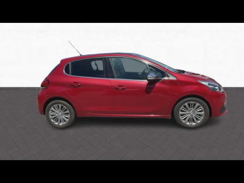 Photo 2 du bon plan PEUGEOT 208 1.2 PureTech 110ch Allure S&S 5p occasion à 7900 €