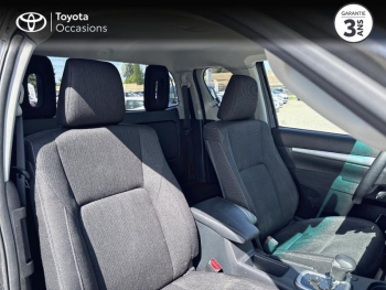 Photo 6 du bon plan TOYOTA Hilux VUL 2.4 D-4D X-Tra Cabine LÃ©gende 4WD BVA MC20 occasion à 42990 €
