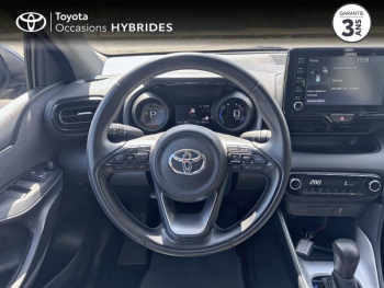 Photo 9 du bon plan TOYOTA Yaris 116h Design 5p MY22 occasion à 20990 €
