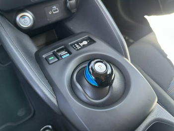Photo 15 du bon plan NISSAN Leaf 150ch 40kWh Acenta 21.5 occasion à 15490 €