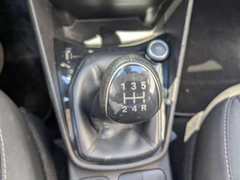 Photo 17 du bon plan FORD Fiesta 1.1 75ch Cool & Connect 5p occasion à 8900 €