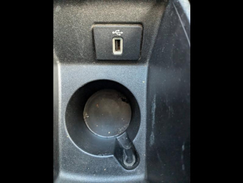 Photo 20 du bon plan FORD Fiesta 1.1 75ch Cool & Connect 5p occasion à 8900 €