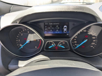 Photo 17 du bon plan FORD Kuga 2.0 TDCi 150ch Stop&Start ST-Line 4x2 occasion à 14800 €