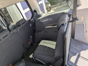 Photo 22 du bon plan FORD Grd Tourneo Connect 1.5 EcoBlue 120ch Stop&Start Active BVA occasion à 24990 €