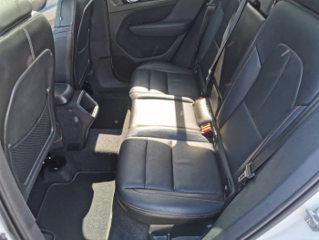 Photo 20 du bon plan VOLVO XC40 D4 AdBlue AWD 190ch Momentum Geartronic 8 occasion à 23980 €