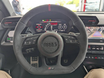 Photo 16 du bon plan AUDI RS3 Sportback 2.5 TFSI 400ch quattro S tronic 7 occasion à 73990 €