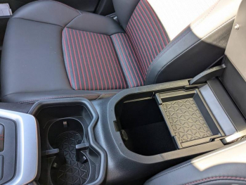 Photo 9 du bon plan SUZUKI Across 2.5 Hybride Rechargeable 306ch Pack 2023 occasion à 40980 €