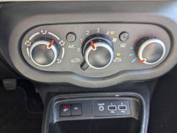 Photo 14 du bon plan RENAULT Twingo 0.9 TCe 95ch Intens - 20 occasion à 12900 €