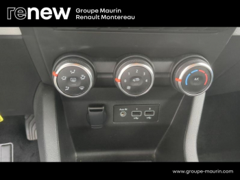 Photo 24 du bon plan RENAULT Clio 1.0 TCe 100ch Evolution GPL occasion à 15490 €