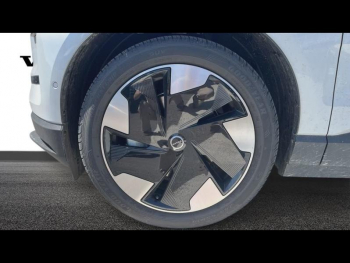 Photo 13 du bon plan VOLVO EX30 Single Extended Range 272ch Plus occasion à 40300 €