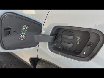 Photo 4 du bon plan VOLVO EX30 Single 272ch Plus occasion à 34900 €