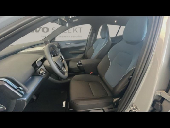 Photo 11 du bon plan VOLVO EX30 Single 272ch Plus occasion à 34900 €