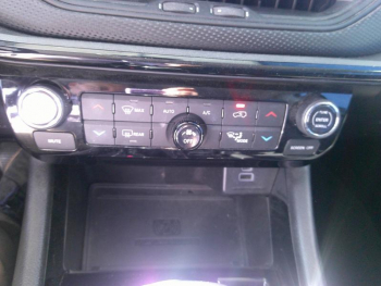 Photo 8 du bon plan JEEP Compass 1.3 Turbo T4 190ch PHEV 4xe Night Eagle AT6 eAWD occasion à 29900 €