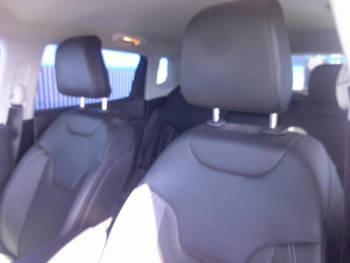 Photo 17 du bon plan JEEP Compass 1.3 Turbo T4 190ch PHEV 4xe Night Eagle AT6 eAWD occasion à 29900 €