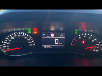 Photo 15 du bon plan PEUGEOT 2008 1.2 PureTech 130ch S&S Allure EAT8 7cv occasion à 14990 €