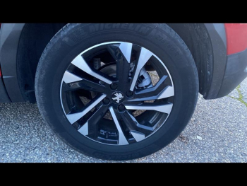 Photo 24 du bon plan PEUGEOT 2008 1.2 PureTech 130ch S&S Allure EAT8 7cv occasion à 14990 €