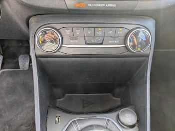 Photo 14 du bon plan FORD Fiesta 1.0 Flexifuel 95ch Titanium Business 5p occasion à 14400 €