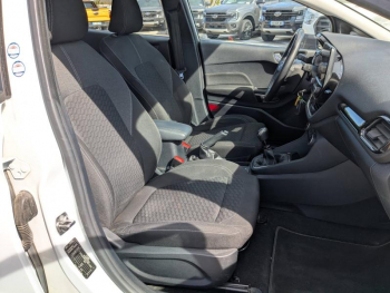 Photo 17 du bon plan FORD Fiesta 1.0 Flexifuel 95ch Titanium Business 5p occasion à 14400 €