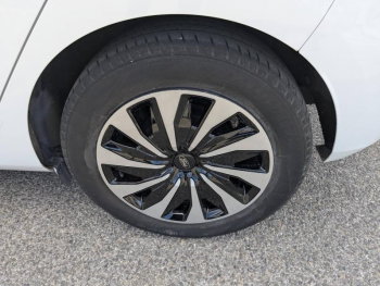 Photo 24 du bon plan FORD Fiesta 1.0 Flexifuel 95ch Titanium Business 5p occasion à 15600 €