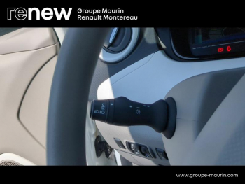 Photo 19 du bon plan RENAULT Zoe Life charge normale R90 MY19 occasion à 6990 €