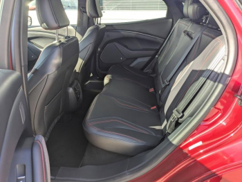Photo 14 du bon plan FORD Mustang Mach-E Extended Range 99kWh 351ch First Edition 9cv occasion à 41990 €