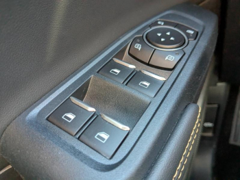 Photo 16 du bon plan FORD Ranger VUL 2.0 EcoBlue 205ch Stop&Start Double Cabine Wildtrak e-4WD BVA10 sans malus occasion à 59762 €