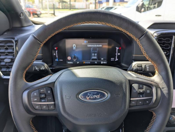 Photo 18 du bon plan FORD Ranger VUL 2.0 EcoBlue 205ch Stop&Start Double Cabine Wildtrak e-4WD BVA10 sans malus occasion à 59762 €