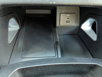 Photo 22 du bon plan FORD Ranger VUL 2.0 EcoBlue 205ch Stop&Start Double Cabine Wildtrak e-4WD BVA10 sans malus occasion à 59762 €
