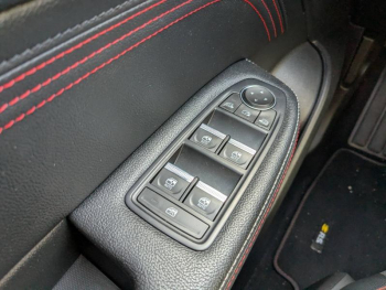 Photo 18 du bon plan RENAULT Arkana 1.3 TCe 140ch FAP RS Line EDC -21B occasion à 20963 €
