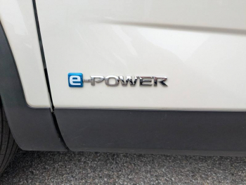 Photo 9 du bon plan NISSAN Qashqai e-POWER 190ch Business Edition 2022 occasion à 29990 €