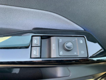 Photo 10 du bon plan VOLKSWAGEN ID.3 58 kWh - 145ch Pro occasion à 20990 €