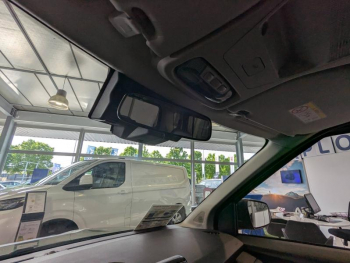 Photo 22 du bon plan FORD Tourneo Courier 1.0 EcoBoost 125ch S&S Active occasion à 26953 €