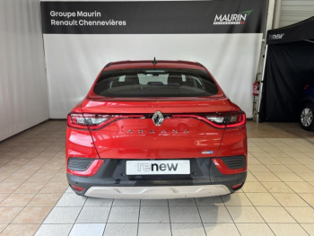 Photo 4 du bon plan RENAULT Arkana 1.6 E-Tech 145ch Zen occasion à 19890 €