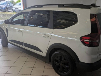 Photo 7 du bon plan DACIA Jogger 1.6 hybrid 140ch Extreme 7 places -24 occasion à 26990 €