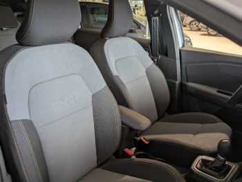 Photo 11 du bon plan DACIA Jogger 1.6 hybrid 140ch Extreme 7 places -24 occasion à 26990 €