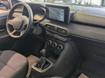 Photo 13 du bon plan DACIA Jogger 1.6 hybrid 140ch Extreme 7 places -24 occasion à 26990 €