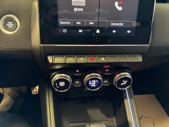 Photo 12 du bon plan RENAULT Clio 1.6 E-Tech 145ch full hybrid esprit Alpine - 24 occasion à 24490 €